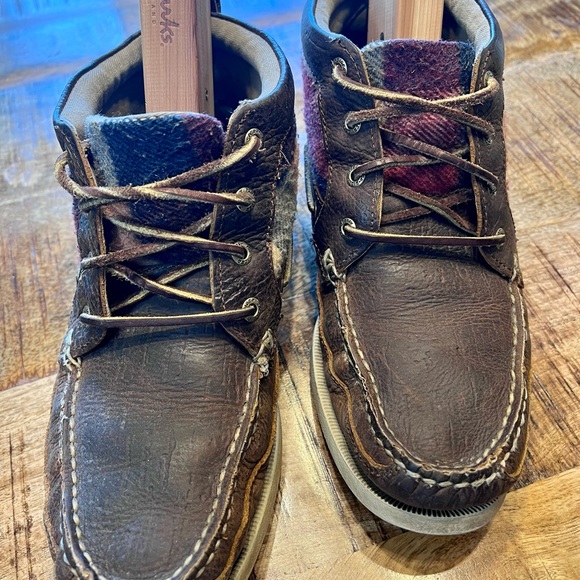 9.5 Flannel Sperry Chukka Boots - Picture 3 of 6